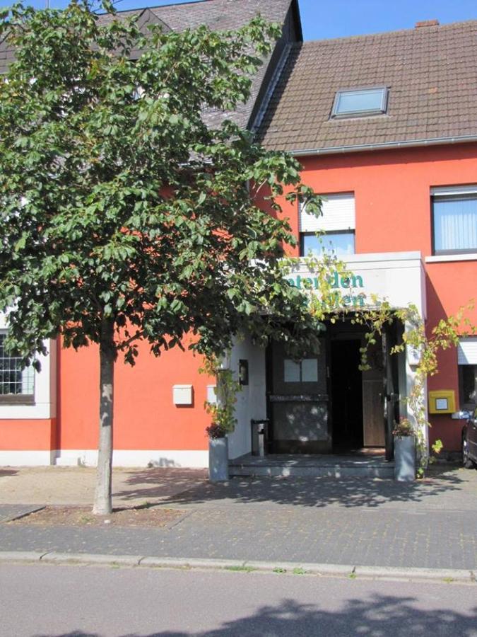"Unter Den Kastanien" Hotell Speicher Exteriör bild